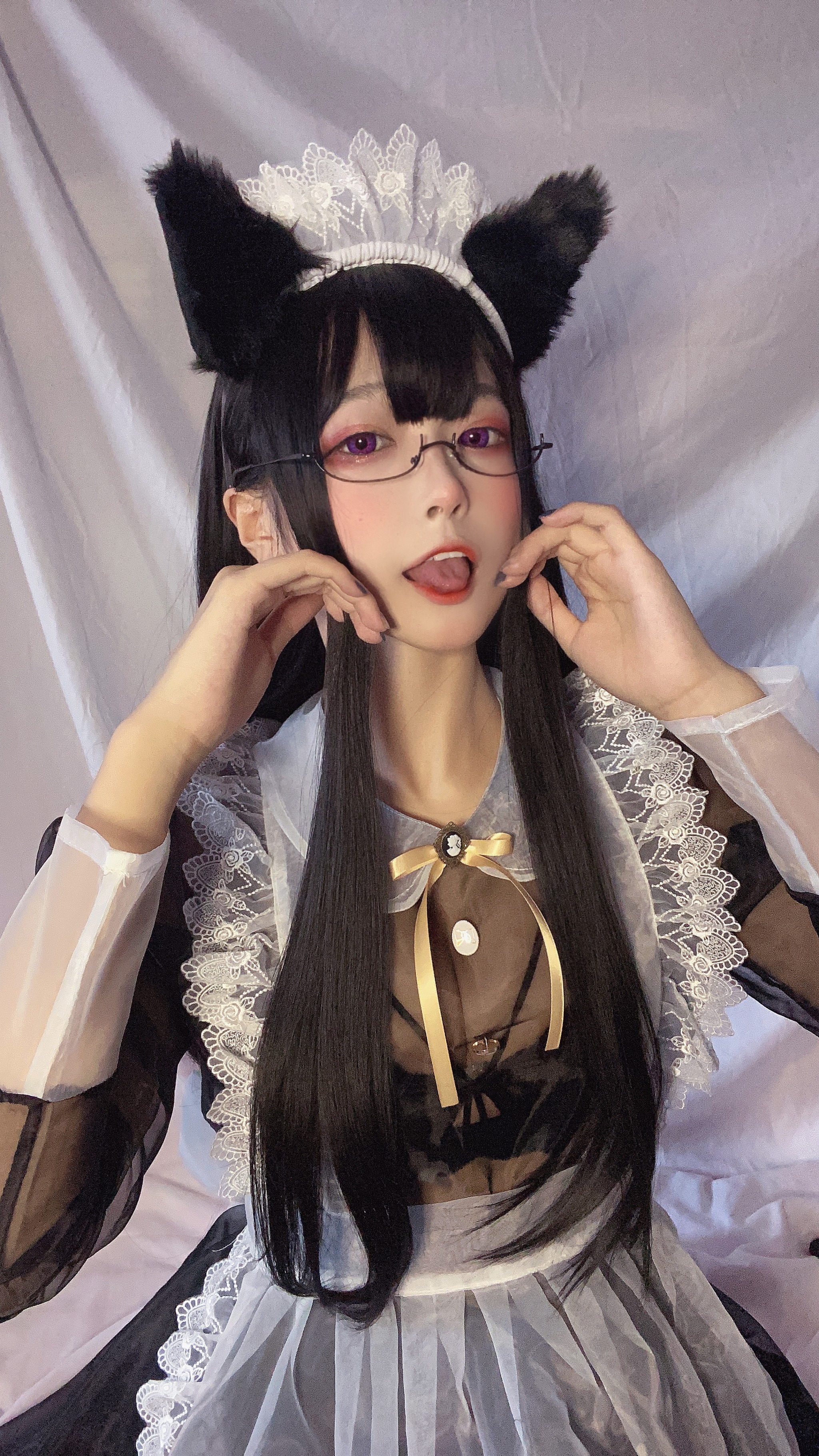佳佳好难啊 – NO.001 透明女仆 [46P]-XikXak